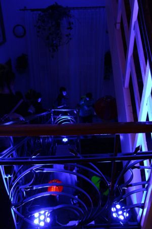 MNN 2018_103